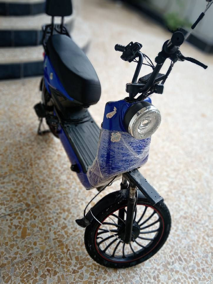 السلام عليكم 
ماطور حجم ٢٠ 
اربع باتري دبل كبير 
اشارة هورن لايت 
نضام سرقه 
سويج و بصمه 
تشغيل عن بعد 
تثبيت سرعه 
الباتري تاخذ شرط الفحص 
عنوان موصل حي السماح 
السعر 270 بي مجال


**إذا كنت صاحب هذا الإعلان وتريد حذفه لأي سبب، رجاءا أرسل رسالة إلى الدعم الفني**