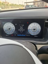 توسان ٢٤ • فول مواصفات • ماشي ٣١ الف