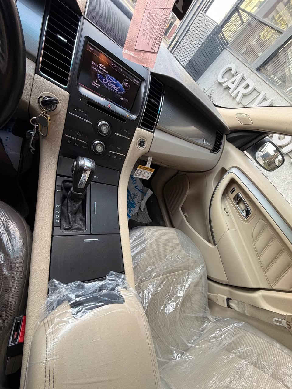 Ford taurus 2013 niva 
فورد توروس ٢٠١٣ خلیجی وەکالە نیڤا ⚜️sel 1/1 فول 
سەیارەکە بێ بۆیاخە ساردیش بە شەرت مەکینەو گێڕ 
سلايت سێشاشە ٨٩مل رۆشتوە بە شەرتی ئەوەی دەس کاری نە کرابێ مەکینەی نەکراوەتەوە 
نەکراوەتە تەقەو رەقە هەموو گیانی بە شەرت دوو سویچ بیلادی ناو زەرد هەموو گیانی لەسەر دەقی شەریکە ماوە بەردی ئەگزۆز بە شەرت بیلادە حاسەیە کوشن کارەبا سەنەوی تا ٢٠٢٩ تازەیە بە ناوی خۆمە تحویل وکالە بشرت  
رۆن و فلتەری بیلادی گۆراوە سۆناریم داناوە 

(٨٩ملً ماشي دعامي لدعامي ١/١ فول sel بشرت كفاله عام بدون حادس سونار موجود ناشر من سورە سياره نفس شريكه   )

سعر ***********
*********** واتسئاب السليمانية, العراق
