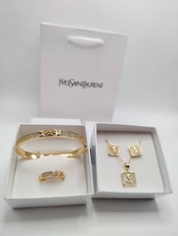 سان لوران • مختم • توصيل