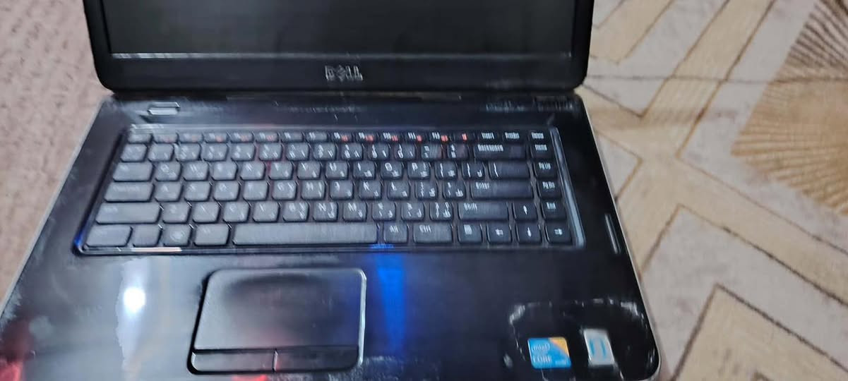 لابتوت DeLL
للبيع مستخدمه

سعره ب١٥٠ وبيه مجال
للأستفسار
***********
