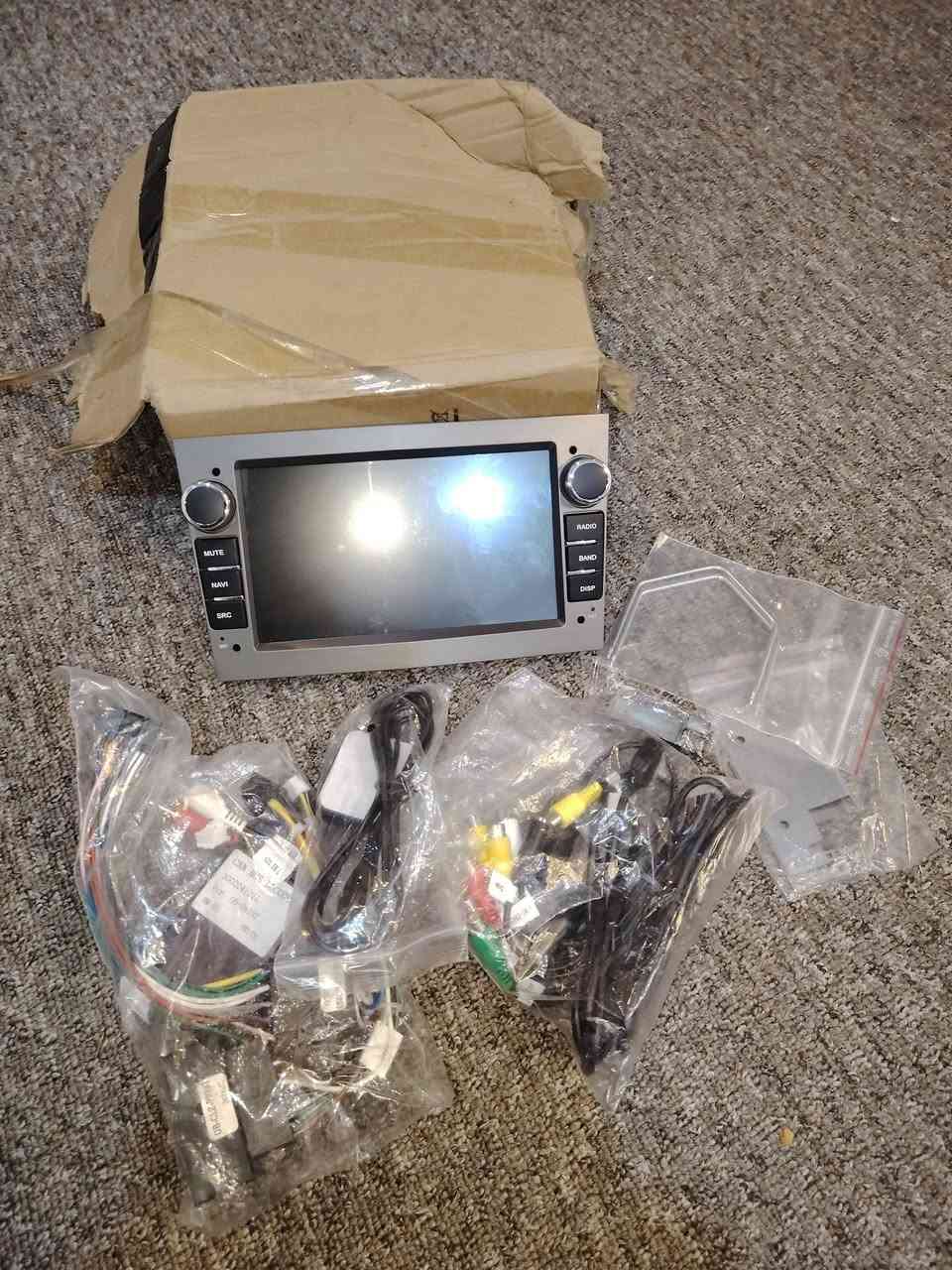 السلام عليكم عندي بطانة صندوك اكسنت مضلع هية وكلبساتة جديدة سعرهة ٣٠ والمسجل ٢٠ والشاشة اندرويد جديدة ممستخدمة حاله حال التاب سعرهة ٤٠ للاتصال ***********
