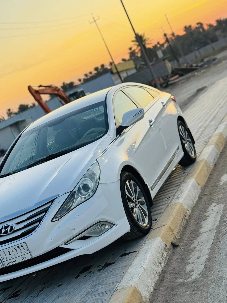 السلام عليكم سوناتا 2014  خليجي  مال جناي وجديده بلكارتون وماشيه 130 الف حقيقي رقم بابل تحويل ثاني يوم مكينه 2400 دوش السياره مكفوله جاهزه وبعد احلى من الصور مكانهه بابل للاستفسار *********** // ***********
