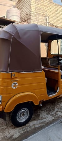 شلونكم شباب تكتك للبيع مديل 19مكينه وكسل كفاله السعر 6800وبيها مجال ات...