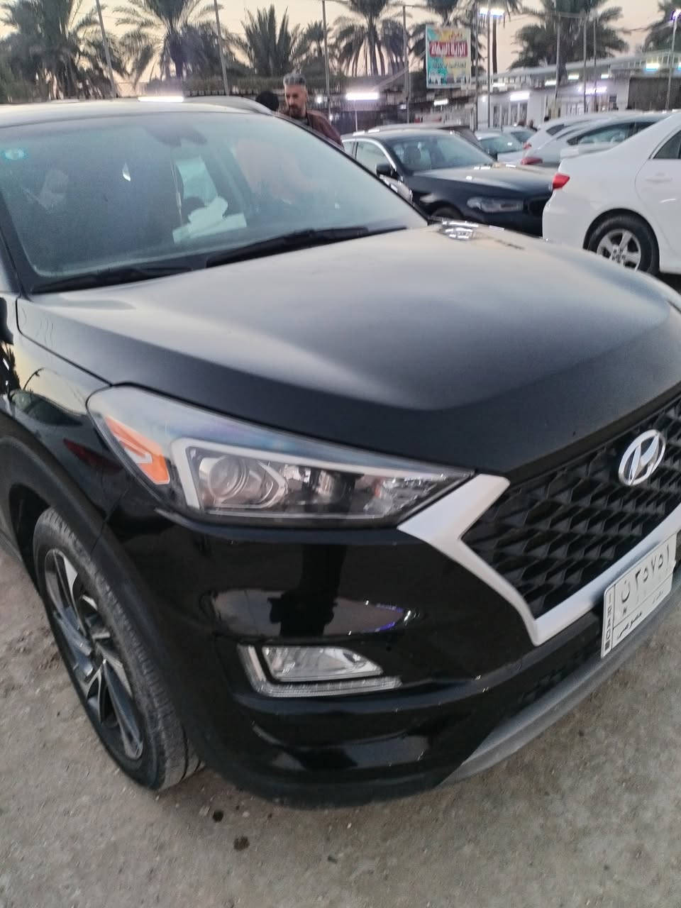 السلام عليكم 
للبيع توسان امريكي2021ر  بغداد بسمي مكفوله من كلشي كير محرك شرط مامفتوح حداديه صدر تخم تاير جديد.
مواصفات 
بصمه تشغيل بصمه أبواب 
حساس امامي 
كشنات  مخمال 
ماشيه 56 ميل
مكان بابل المسيب الاستفسار عن السعر ***********  السعر 185
