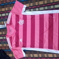 ملابس • قطع • توصيل مجاني