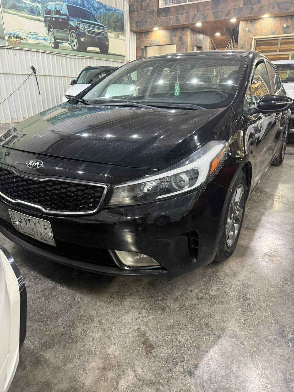 كيا فورتي
الموديل: 2018.
العداد : 64 الف ميل فقط ( جديدة نسبة للموديل )
الرقم : بغداد
المحرك: GDI) 2000) - أداء قوي واقتصادي جداً.
الحالة: التقرير مرفق بالصور .. البنيد و الداعمية  جديدة لان حسب حادث امريكا مسروقة و يوجد صبغ بالباب و الجاملغ شبرين فقط بسبب حادث بالعراق  بدون ايرباك و الايرباكات سليمة جميعها  
** المواصفات والكماليات:
المقاعد: كشنات جلد فاخرة اسود تبريد شاشه بيانو وقطعتين تبريد بصمه ابواب لدات ابواب .
نظام الراحة: تدفئة بالكشنات الأمامية.
التبريد: تبريد قطعتين (أمامي وخلفي)
التحكم: تحكم ستيرن جهتين كامل (فول)، مثبت سرعة (Cruise
(Control
.Android Auto و Apple Carplay الشاشة: شاشة أصلية كبيرة تدعم
الكاميرا: كاميرا خلفية مع خطوط مساعدة للركن.
الأنظمة الذكية: نظام النقاط العمياء (Blind Spot) بالمرايا الجانبية.
Drive Mode: Sport, Eco,) وضعيات قيادة 3 :انظمة القيادة
•(Normal
السلامة: رادار جانبي، مانع انزلاق، نظام ABS.
الإطارات: ويل كب قياس 16 و السبير موجود.
السيارة بحالة ممتازة، داخلية نظيفة جداً، وما تحتاج أي مصاريف إدامة.
العنوان: [بغداد ]

السعر: [السعر 110 ورقة ] (بيها مجال بسيط للشراي)
للتواصل: [***********]
ملاحظة للمصداقية:
بما إن السيارة وارد أمريكي حادثها بسيط الي يحب ادزله رقم الشاصي
