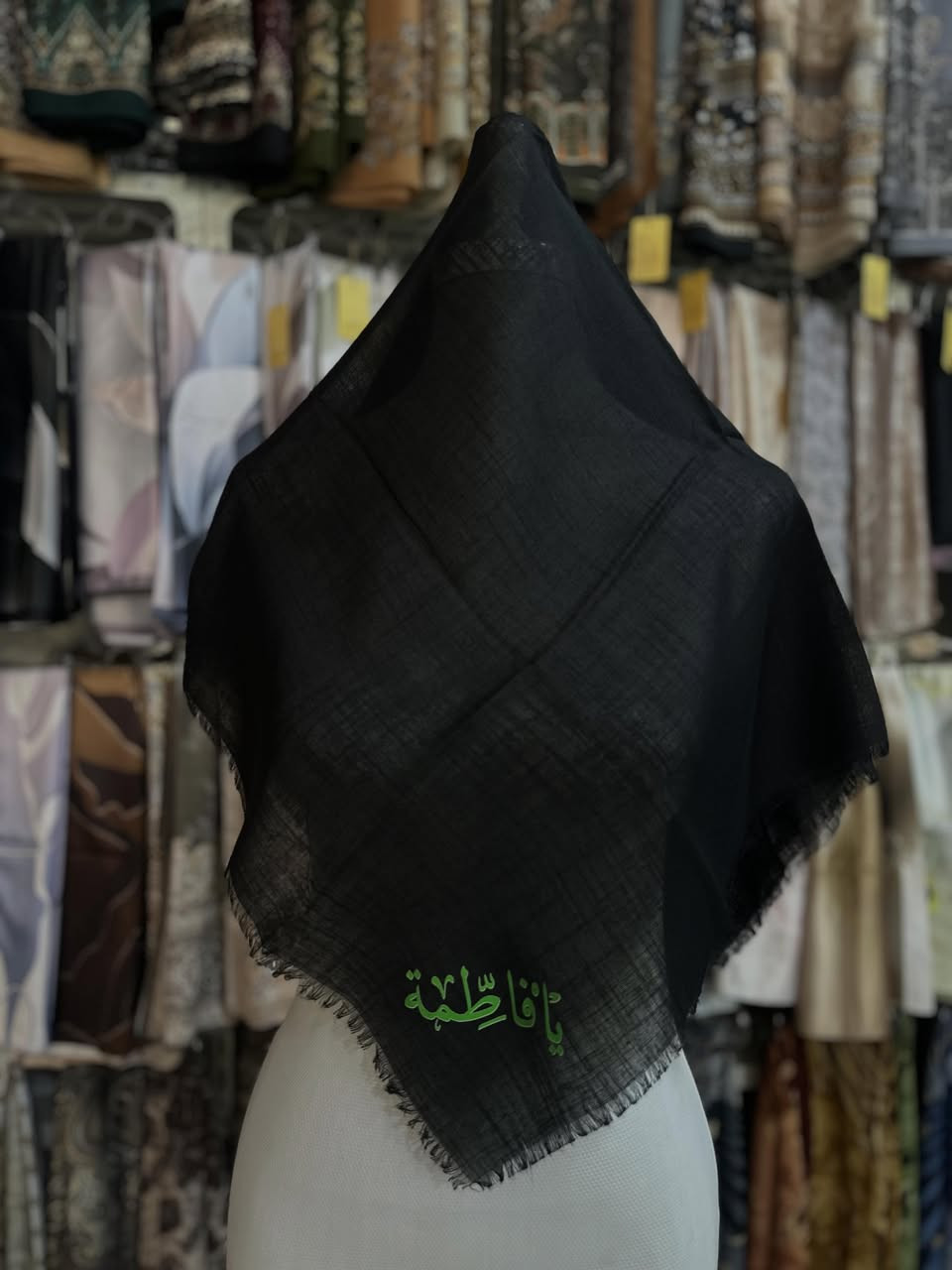 ربطه سواد فاحم طبع اصليه 🦌🖤
قياس الربطه "متر " 
سعر القطعه 3500 فقط 
التوصيل 5 الالف كل العراق 
في حال وصلج الطلب ومعجبج تكدرين ترجعيه بيد المندوب بدون مدفعين ولا دينار 
عنوانه بابل المسيب مقابل عمارة النسر مجمع وازياء RTY 
للحجز والاستفسار تواصل واتساب على الرقم ***********
#اكسبلور_فولو #ترند #ازياء_RTY #العراق
