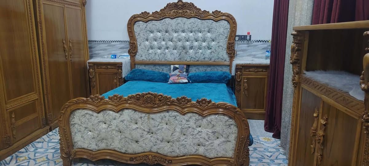 غرفة تسكام ضخمة وجديدة ستوني مسكمتها بمليونين و٨٠٠ وهذا وصلها موجود أريدها مليون ونص شراي خاص. مكاني ديوانية
ملاحظة:الخشب تسكام تكمه داخل وخارج صاج. وارتفاع الكنتور مترين و٦٠ قبل لتجي تأكد من مكانك يكفي لو لا


**إذا كنت صاحب هذا الإعلان وتريد حذفه لأي سبب، رجاءا أرسل رسالة إلى الدعم الفني**