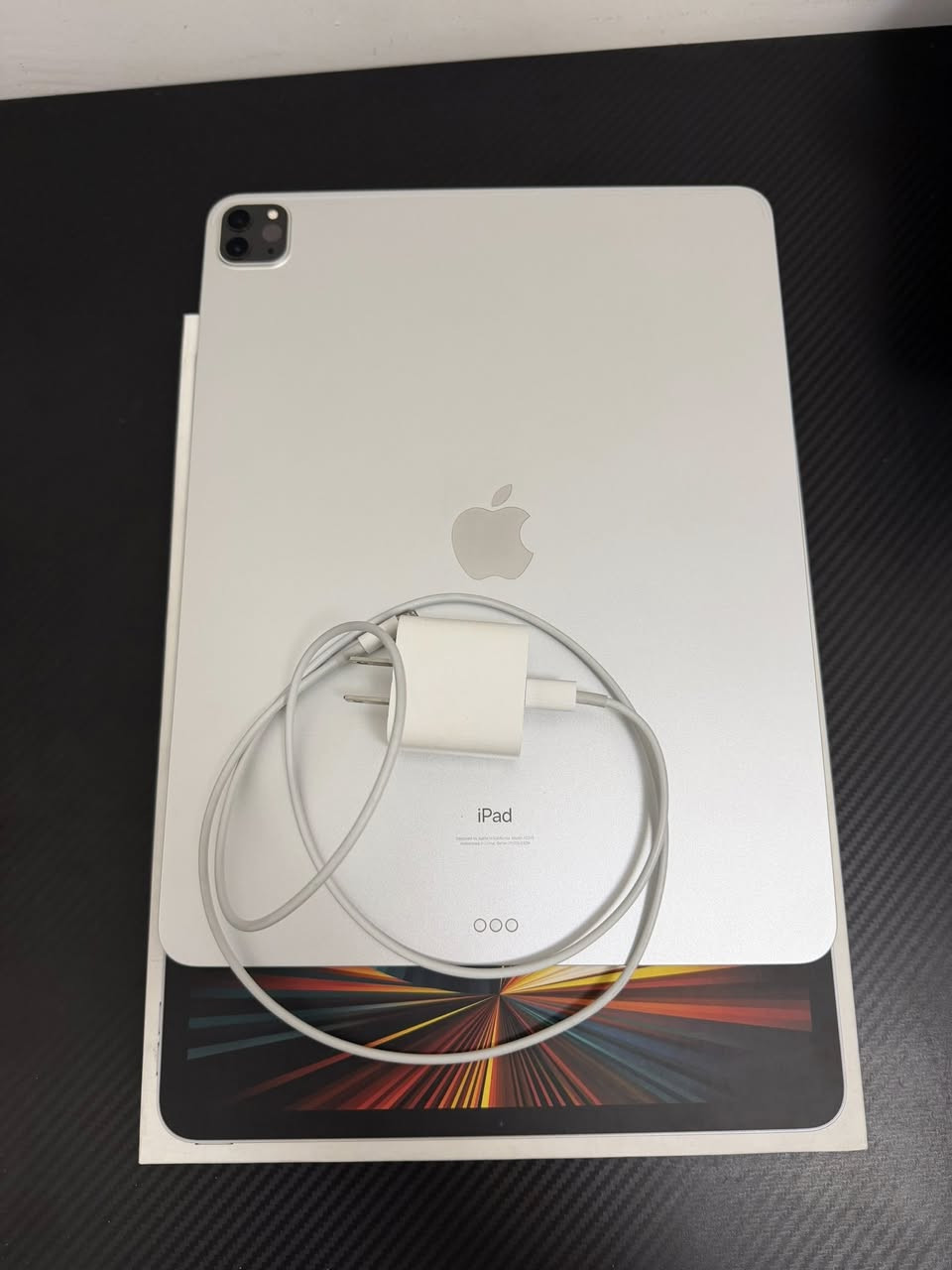 السلام عليكم
السعر (                  725 ألف               ) 

للبيع فقط 

Ipad pro ( M1 ) 12.9 inch

ذاكرة 128g

جهاز نظافة 100% 

كامل ملحقات مع الكارتون والشاحنة

مكاني : بغداد البلديات


**إذا كنت صاحب هذا الإعلان وتريد حذفه لأي سبب، رجاءا أرسل رسالة إلى الدعم الفني**