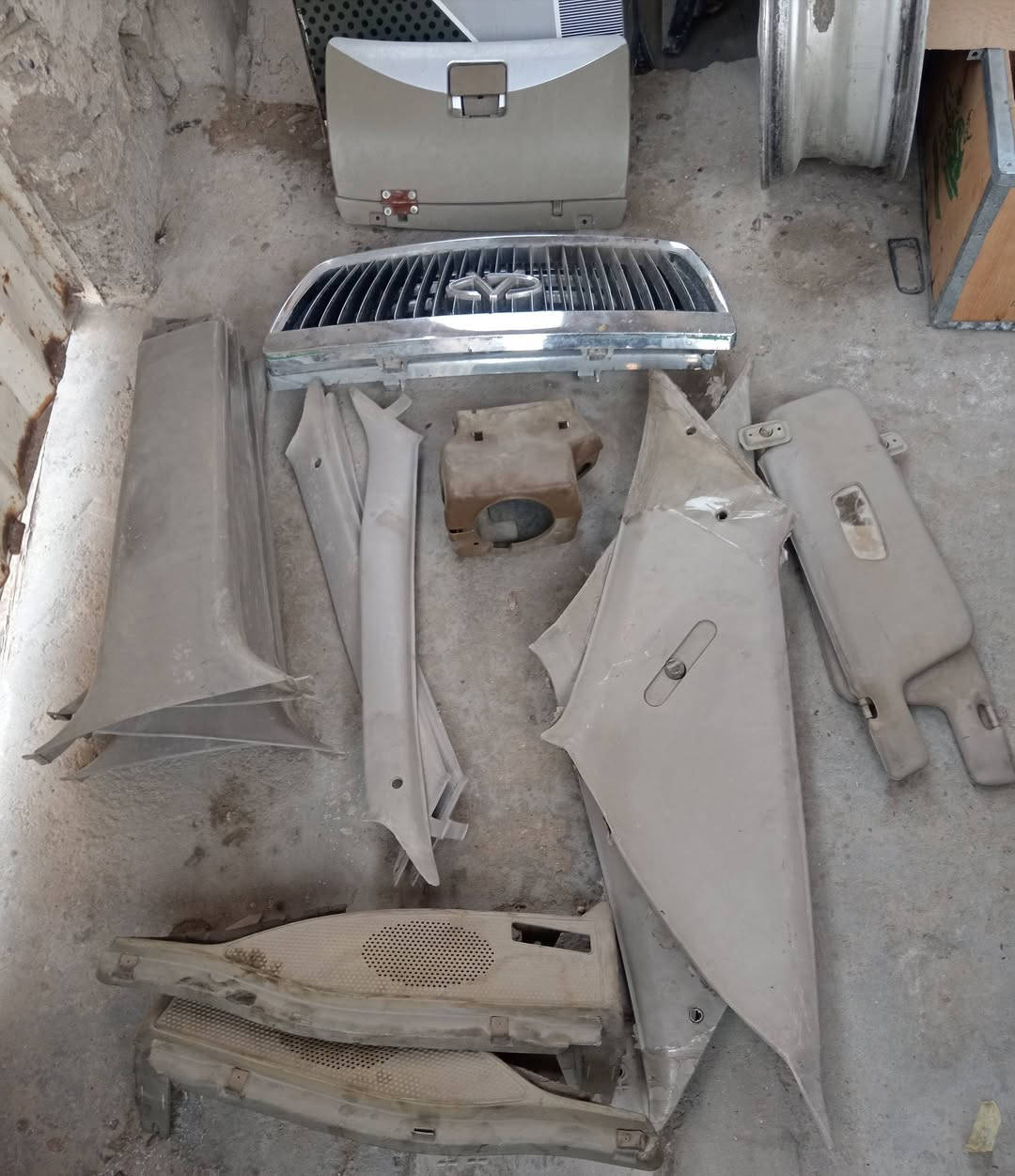 غراض شيري للبيع بياع تراث قرب لبانزين خانه أو سوق لتراث  هذه رقمي بي واتساب *********** )يوجد توصيل جميع المحافظات
