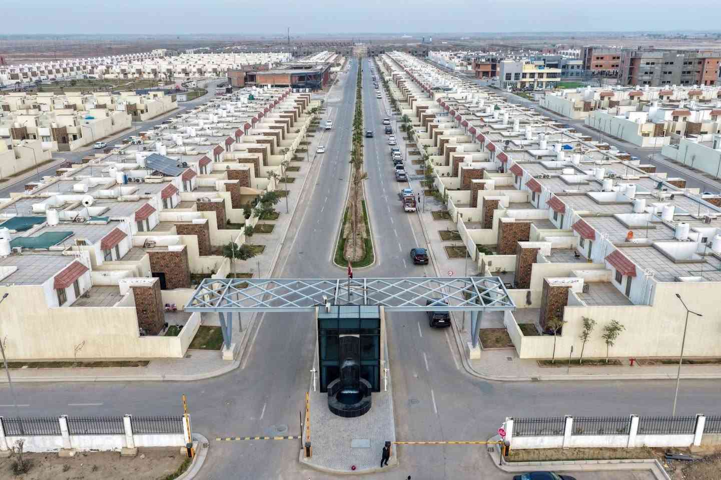 تتوفر وحدات سكنيه للبيع  في مجمع حوراء بغداد
طابق -طابق ونص — وطابقين 

 بالنقد والقسط 

باسعار جدا مناسبه 

تواصل واتساب للاطلاع ع كافه العروض والفرص ***********
