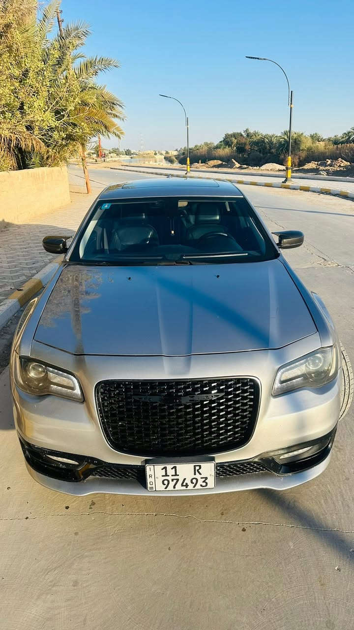 اوباما 2015 فول مواصفات C300 حادثه جاملغ خلفي بدون ايرباك  السيارة على ايدي ممشتغله خط رقم بغداد مشروع وطني رقم جديد بسمي ماشيه 150 الف ميل  
بصمه 
بانوراما 
تشغيل عن بعد 
كشن جلد 
تدفئة تبريد بالكشنات 
كير ماوس 
كشن كهرباء 
هيتر بالمري 
سستم صوت 
ويل 18 عنكبوت
شاشة جبيرة 
دوسات SRT 
كروز سرعه 
قطعتين تبريد 
منضومه لايت زنون
السعر 190 وبيه مجال 
*********** 
ذي قار قلعه سكر
