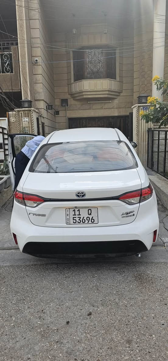 للبيع كورلا 2024
هايبرد شكل امريكي 
علامه زرقاء الوجبه الاولى
كفاله عامه من صبغ وتبديل
ماشية 35 الف
داخل جلد
رقم بغداد 
❇️محرك 1800 هايبرد شحن ذاتي 
❇️بصمه 
❇️هاندر بريك بصمه + اوتو هولد
❇️رادار امامي 
❇️سياقه اليه 
❇️تبريد قطعتين 
❇️شاشه ابل كار بلي + كامره خلفيه  
❇️مانع نزلاق + مود درايف +حساس ضغط اطار 
❇️تحكم سترين كامل فول 
❇️لايت زينون + لد صباحي 
❇️ مكان السيارة بغداد الكرخ  *********** السعر 24 مليون
