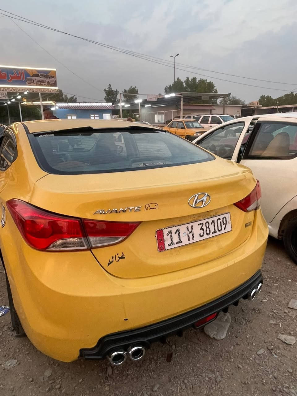 السلام عليكم النتره مضلع 2014 -وارد خليجي مكينه 1600 كير ومحرك خير من الله تدفئه تبريد ثلج امانة الله سياره -بأسمي مصفره هيئه غرامات هزه تنتهي بشهر 3 سنويه 2030 مواصفات السياره فول ماعدى الفتحه والبصمه (مري شفط تحكم استيرن جهتين شاشه كامره تدفئه كشنات تدفئه ستيرين نظام ايكو اقتصادي بانزين  حادث السياره ضربة جنطه بچم كبس اكلفها من الطخه اي استفسار اتصل وتدلل على الرقم *********** مكاني بغداد السعر 85 بيها مجال للطيبين
