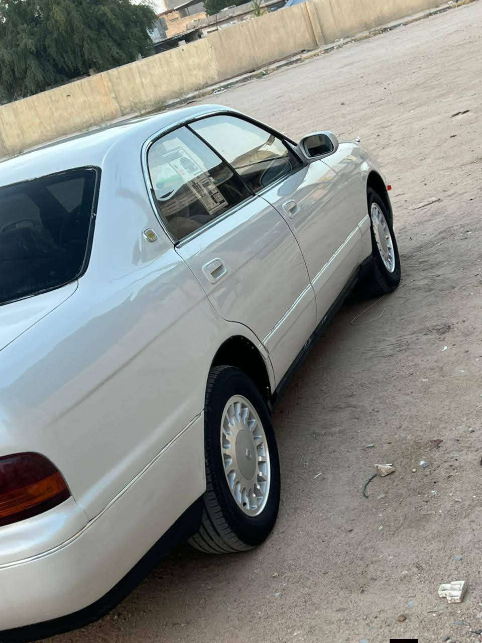 بطه منتصل موديل 2000 الفين مكفوله من كصه ونقل وضربه قويه وكفاله حته غرامات مصبوغه جماليه فقط لا اكثر تجي وتشوف بعينك رقم بصره تحويل شرط سياره جاهزه محرك كير جاهزه مجهزه فقط نقص تبريد ماعرف الغاز مدري كمبريسر الله يشهد مادري مكاني البصره الزبير سعر 57 وبيه مجال حك الجيه متواجد عله نت وعله انتصال ***********
