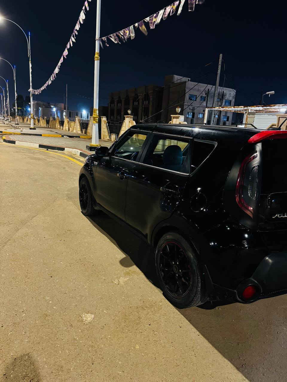 (للبيع او مراوس) كيا صول 2016 أمريكي بدون تبديل ماشيه 70 سياره جديده حره مداور ثاني يوم جاهزه من كلشي مكينه 1600
السعر 115 اتصل أو واتساب ***********
