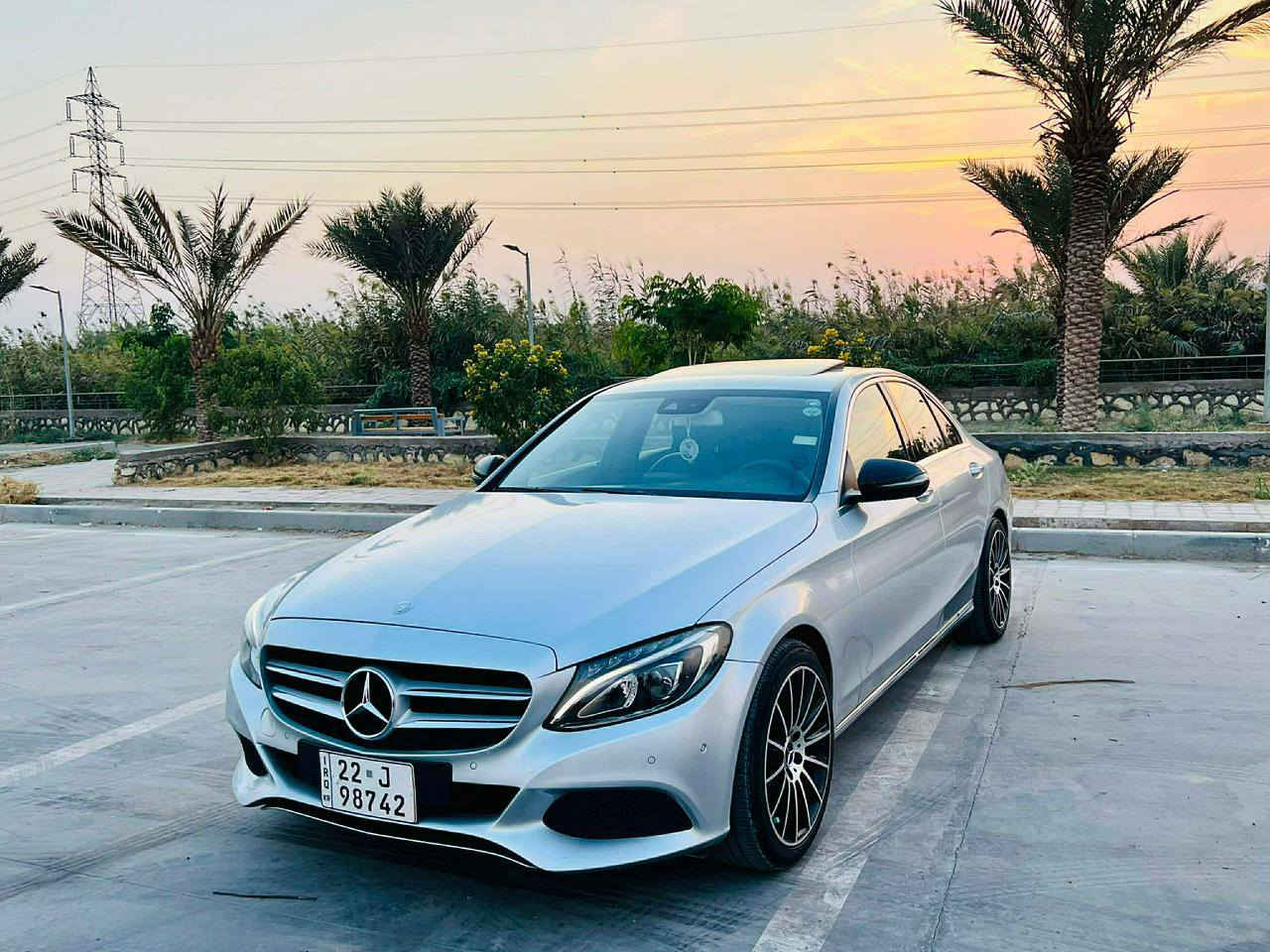 السلام عليكم من رخصت الادمن
مرسيدس c200 2016 
السيارة كفالة عامة عدى صبغ مكان الرقم بالجنطة 
ماشيه 120 ml
السيارة كفالة كير مكينة كهربائيات مـن كلشي  باحسن حالة يفحص  ويـَن ماجان السعر 185 هذا رقم صاحب السياره *********** مكلف بالنشر مكان السيارة النجف.
