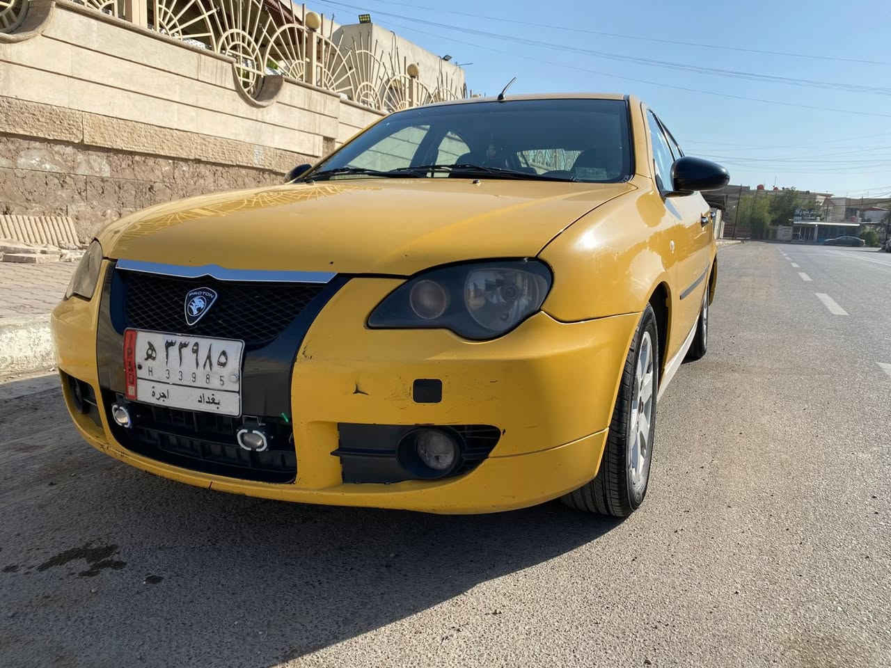 السلام عليكم
بروتون جين 2موديل2016
السيارة بيهة ضربة بالصندوك وطخات بسيطة 
كير محرك تبريد خير من الله كهربائيات جديدة 
مكاني البنوك شارع الفتلاوي 
***********
