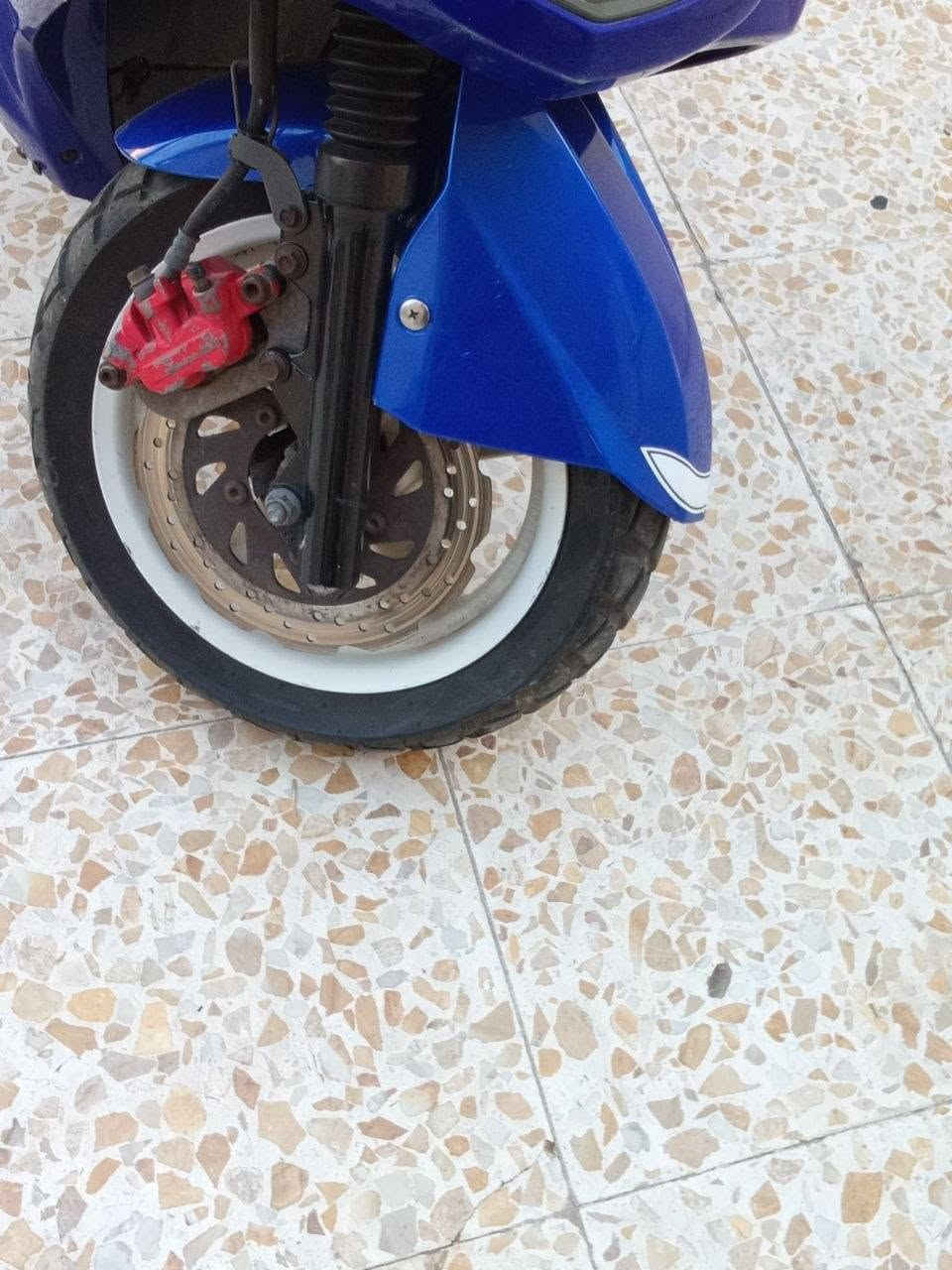 سلام عليكم 
سكنز كوري 
نوزل خطين طلاعات
لونين ويالة بيض بلادي 
الدراجه نضيف 
مكفولة كفر او مكينه
شلعة تخبل 
بانزين كلة محسن 
منضومة زنون 
وراق مكاتبة او منفيس 
مكاني بغداد الزعفرانية 
***********
