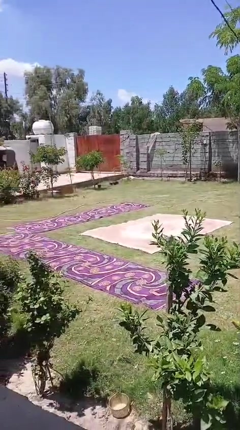 سلام وعليكم دونم للبيع الاوسمه نهايت سبع قصورطابو صرف مصمم مزرعه بيتين بي حديقه كبيره جدا مزروع أنواع الأشجار والفواكه كافت الخدمات متوفره بي ماي كهرباء خطين سحب انبيريه صحيات خارجيه يبعد عن الشارع العام 200 متر مزرعه متكامله من كلشي يرهم لعائلتين كبيره يرهم مزرعه ايجار استثمار للاستفسار *********** غير متواجد عل فيس تحياتي اتصل وتدلل
