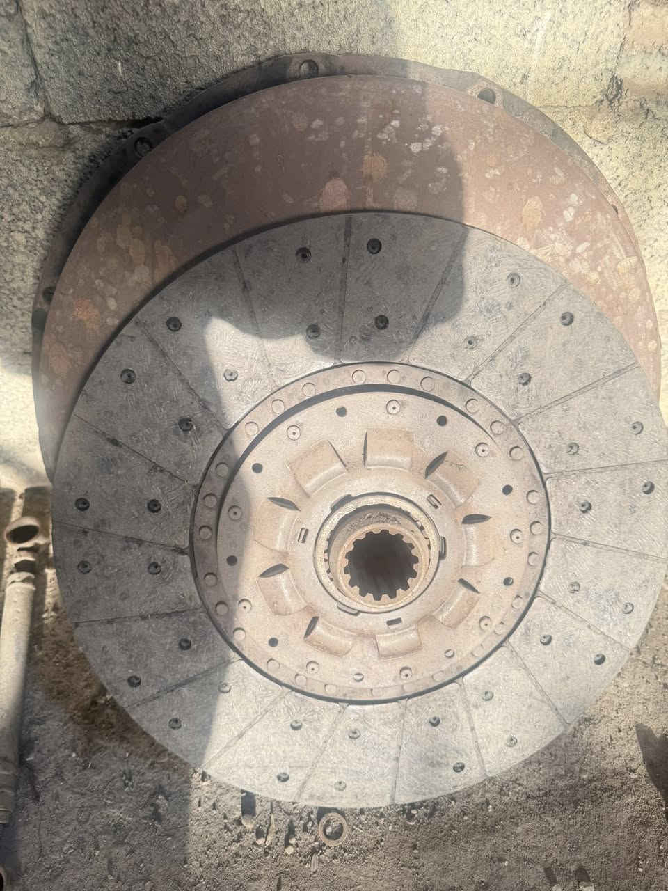 سلام عليكم غراض فيتناميه للبيع شنو تحتاج جام صناديك جاملغات قاعده كمبريسر +كمبريسر قواعد مرايات عضوده مال مرايات جام زغير وجبير هونداي دايو غراض مكينه بمات سلف داينمو كتفات جميع متوفر اتصل وبخدمتك***********
