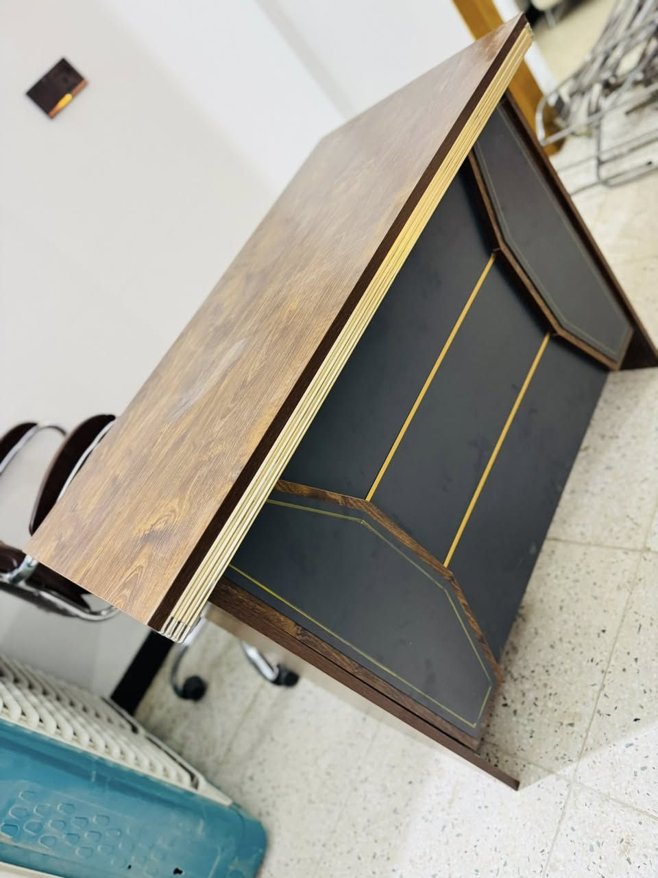 السلام عليكم غراض لبيع *********** واتساب
