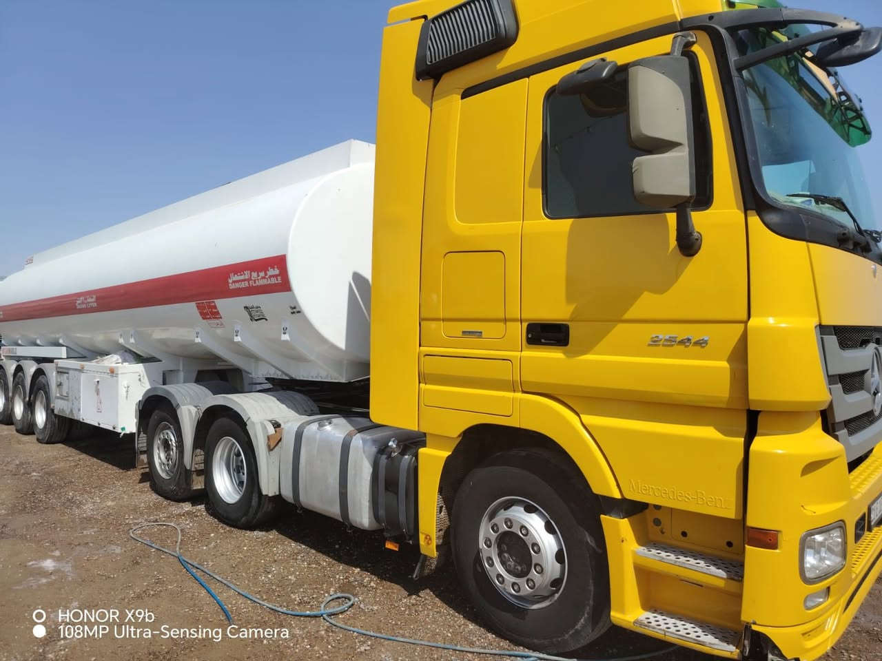 السلام عليكم 
اكتروز حواجب سنكل خلفي
موديل 2009 
حجم 25.44
كير اوتماتيك 
فول مواصفات ثلاجه دبل مناميه 
هاف طكتين تبريد جديد 
رقم سليمانيه انكليزي 
مربوطه تانكي عين العراق
موديل التانكي 2025 جديد
3 محاور دبل تاير حموله 36الف 
طوناج جي بي اس جديد بويلر بوري 8
السعر :710$ ورقه
العنوان : الأنبار / الفلوجه / معرض الرشيد
للاستفسار :*********** او مراسله الصفحه
