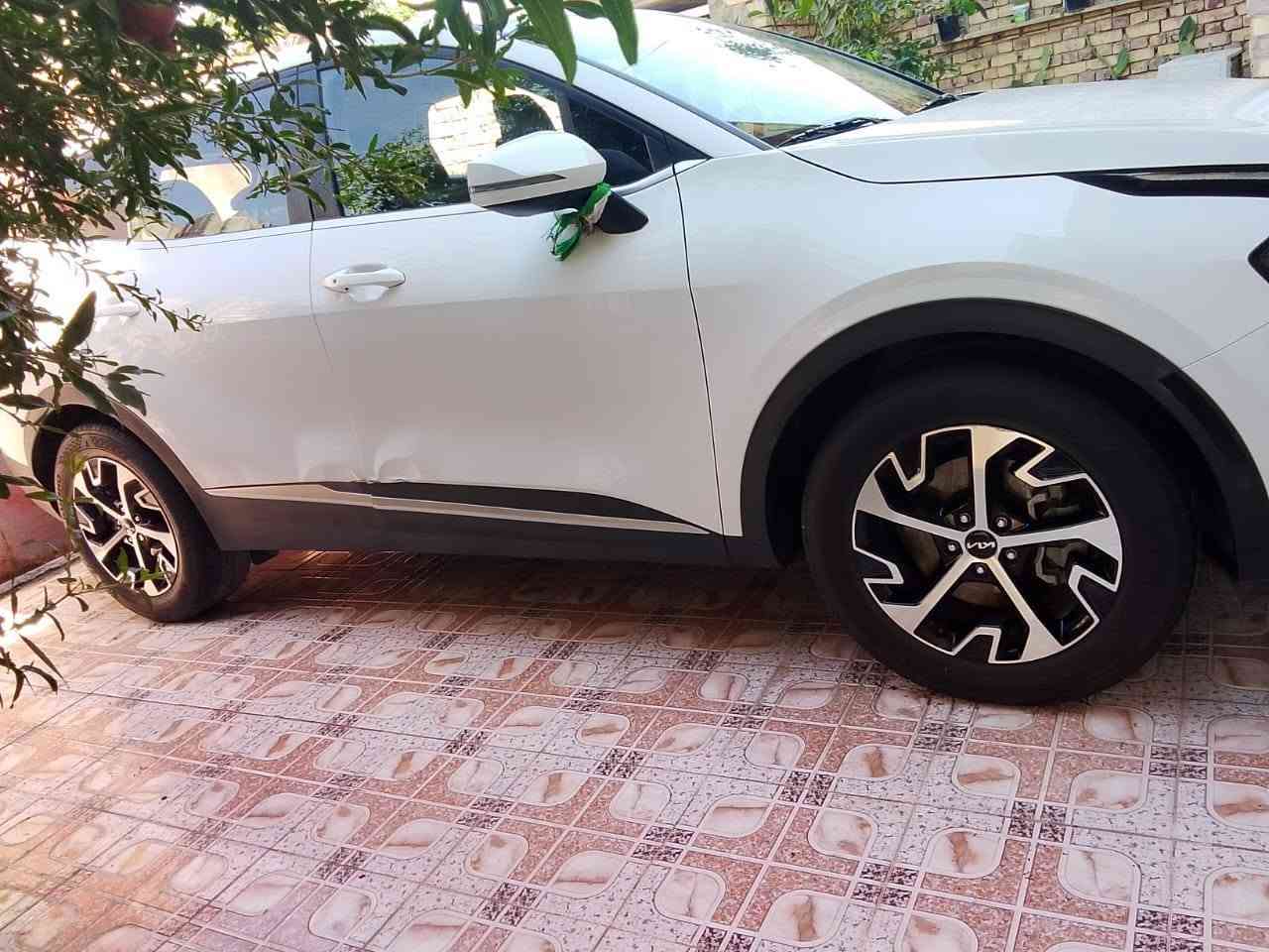 للبيع سبورتج 2024 فول عدة فتحة وارد مريكي   ماشيه 25 الف  رقم قادسية  مشروع وطني      طابه بكتاب شهداء بسمي   اسنه ينفك الحجز السعر 190. سيارة مكفولئ من حادث وضربة سيارة كلين بدون ي حادث *********** بي واتساب وكلشي كو بسوك.
