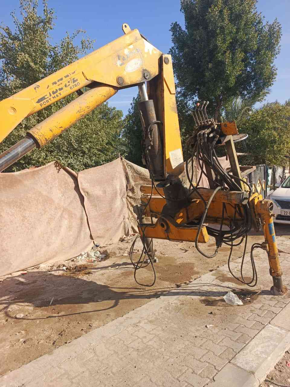 كرين 7 طن سلايتين او بدي الماني مال كرين للبيع مكاني نجف سعر مناسب تصل وبيك خير ودلل اني مكلف ب النشر هاذه رقم راعيهن ‭٠٧٨٢ ٢٠٣ ٢٧٣٠‬
