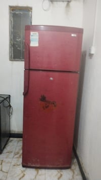 ثلاجه • نظيفه • تبريد قوي