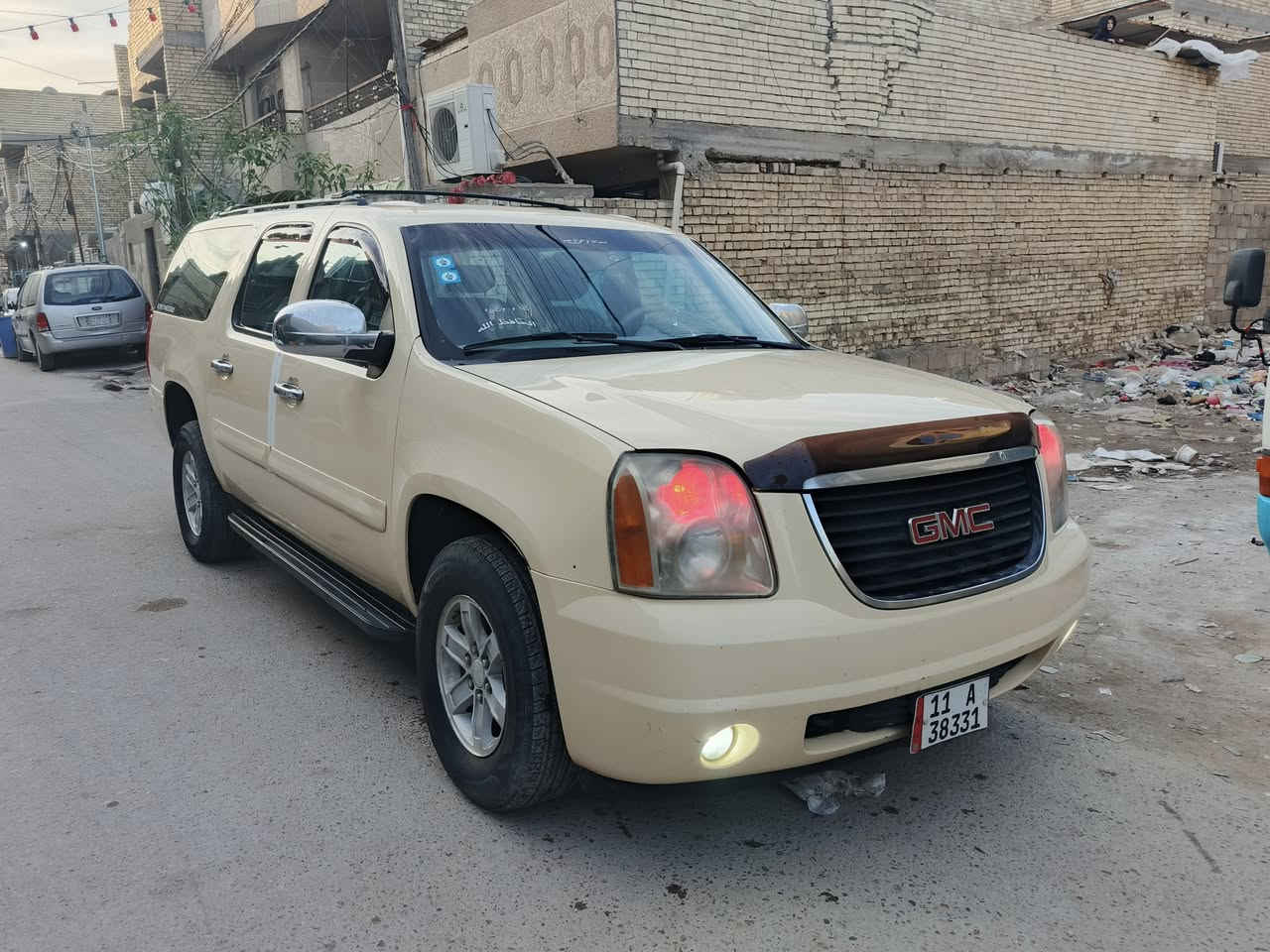 السلام عليكم جمسي يوكن ٢٠٠٩
رقم بغداد نكليزي بسمي 
ماشيه ٥٣٦ 
كفاله عامه 
كير مكينه أكسل صدر تورباين٧٧ كلها جديد
مكاني بغداد 
خطها بغداد موصل 
رقمي ***********
