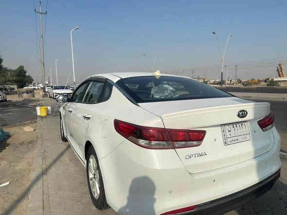 السلام عليكم ***********
كيا K5موديل 2018 رقم بغداد بسمي  تحويل ثاني يوم مشروع وطني السيارة جديدة بمعنى الكلمه ماشية ((104 //كم ))وارد كوري حجم المحرك 2000 دوش بدون دوانص. السيارة مكفوله من محرك وكير وبدي موصفات شاشه حساس خلفي كامرة تحكمات استيرن مرط شفط  ما عدى الهلال في المدكر الخلفي اثر دحجة ستوته. السنوية ب اسمي ومنتهيه صارلها شهر. السعر (( 155 )) وبيها مجال. للاستفسار على الرقم 
*********** الزبير
