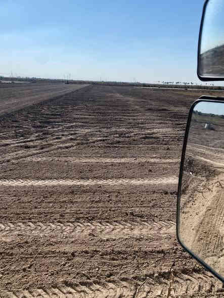 السلام عليكم قطعه ارض للبيع المساحه ٨دونم سند ٢٥  العنوان بغداد ابو غريب الحمدانية الثانيه سعر الدونم ٦٠ 

للاستفسار الاتصال على الرقم      ***********
