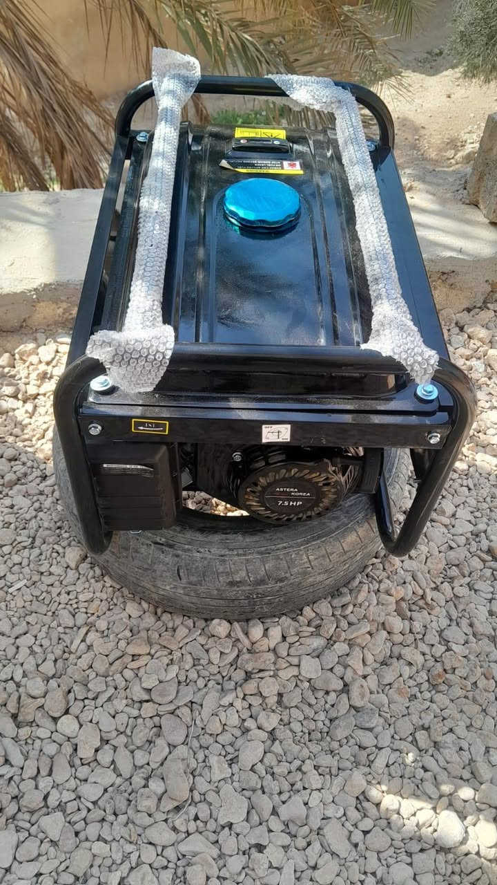 مولد 2.5  جديد قبل ثلاثه ايام انفتح من الكرتونه مستعجل على بيعته
***********
