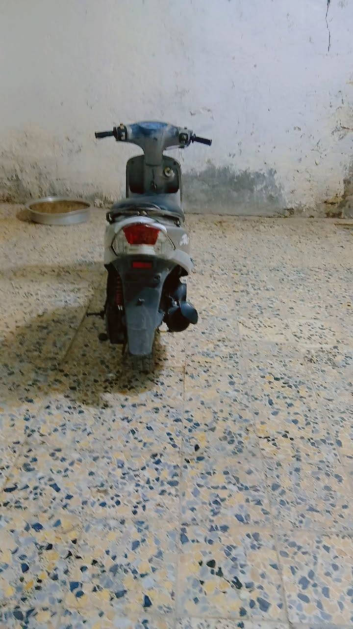 سلام عاليكم دراجه ماكس منغوالي البيع دراجه رنبه ما صرالي هواي من ماخذها مكينه ما مفتوحه صبانه ما محطوط عاليها دراجه كشي شغال بيها نكره سالف شاير كالوب كشي شغال بيها سعر 800 بيها مجال الطيبين الستفسار *********** مكاني البصره شط العراب جزيره ونه بالخدمه
