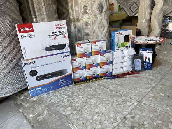 اعمالنا في بغداد / الدورة
تنصيب منظومة 8 كاميرات دهوا الاصلي
بأعلى المواصفات فول كلر تصوير ليلي نهاري ملون حتى بدون اناره وصوت وصورة 

لأصحاب البيوت والمحلات والاسواق
عرض جديد ولمدة محدودة منظومة دهوا فول كلر شرط الاصلية 8 كاميرات مع ديفيار وهارد 1000 كيكا وروله 250م ومحولات وكافة ملحقاتها وضمان سنه حقيقي

مواصفات المنظومة:-
- 8 كاميرات دهوا دقة 2 ميكا وزاوية واسعة لتغطية اكبر  
  مساحة تصوير ليلي نهاري ملون حتى بدون اناره وصوت وصورة بدقة عالية .

- ديفيار دهوا 8 جنل يشغل جميع انواع الكاميرات ويدعم اللغة العربيةويمكن ربطه على الموبايل ببرنامج خاص.

- كيبل رولة 250م مسلح ونحاس 100‎%‎

-فيش كامله PNC 16. فيش POWER 16

- هارد خزن 

-بوكسات كاميرات عدد 8 لحماية الفيش من العبث والرطوبة

-محولات خاصة بالمنظومة.

- راك حديد حجم 2u لحفظ الديفيار واليو بي اس وتعطي شكل لائق للداخل

- يو بي اس ليثيوم اصلي يعتبر جهاز حماية ومنظم فولتية وتلغي كافة المحولات وتشغل مباشر علية المنظومة مع الانترنت 

-  ماوس وكيبل HD .

-ضمان بالكاميرات والديفيار سنه كامله.

لمزيد من المعلومات مراسلتنا على الخاص او الواتساب
 ***********واتساب 
***********مهندس محمد
