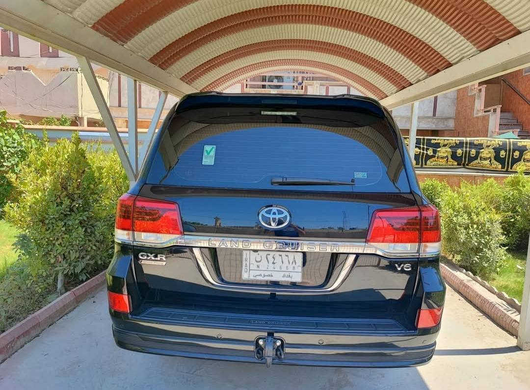 لاندكروز 2021 GXR ساز كراند تورنك مكفولة كفالة عامة  .. فتحه سقف - محرك V6 سلندر - 8 ايرباك - بصمه + بصمه ابواب - 3 شاشات - صندوق كهرباء - كشنات جلد اصلي  - كشنات كهرباء 3 حركات - كيجات ليزري - مري شفط - تشغيل عن بعد - دبل ماوس - حساس امامي وخلفي  السعر ( 615 )
للاستفسار ***********
