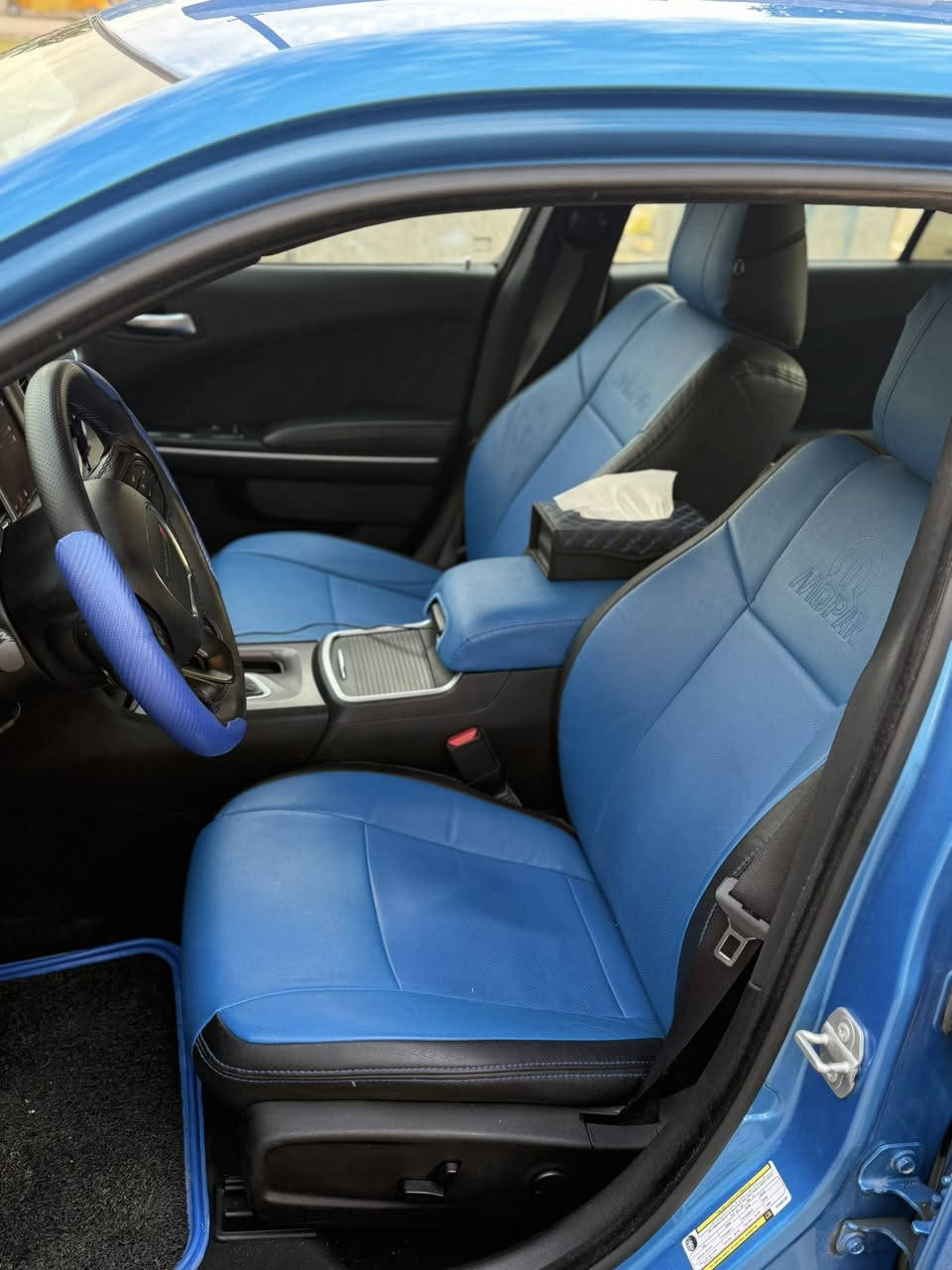 السلام عليكم 
جارجر دخول جديد موديل 2023 أربيل باسمي ماشية 25 الف 
جاهزة من كل النواحي شادلها ويل جيتي اصلي تخم تاير جديد 
بدون ايرباك حادثها حافة البنيد ما يجاوز اصبعين وجاملغ سرقة 
صور حادثها ناشرهم وي الصور مكان السيارة بغداد السعر 258
اي استفسار *********** وأسف عن الاطالة
