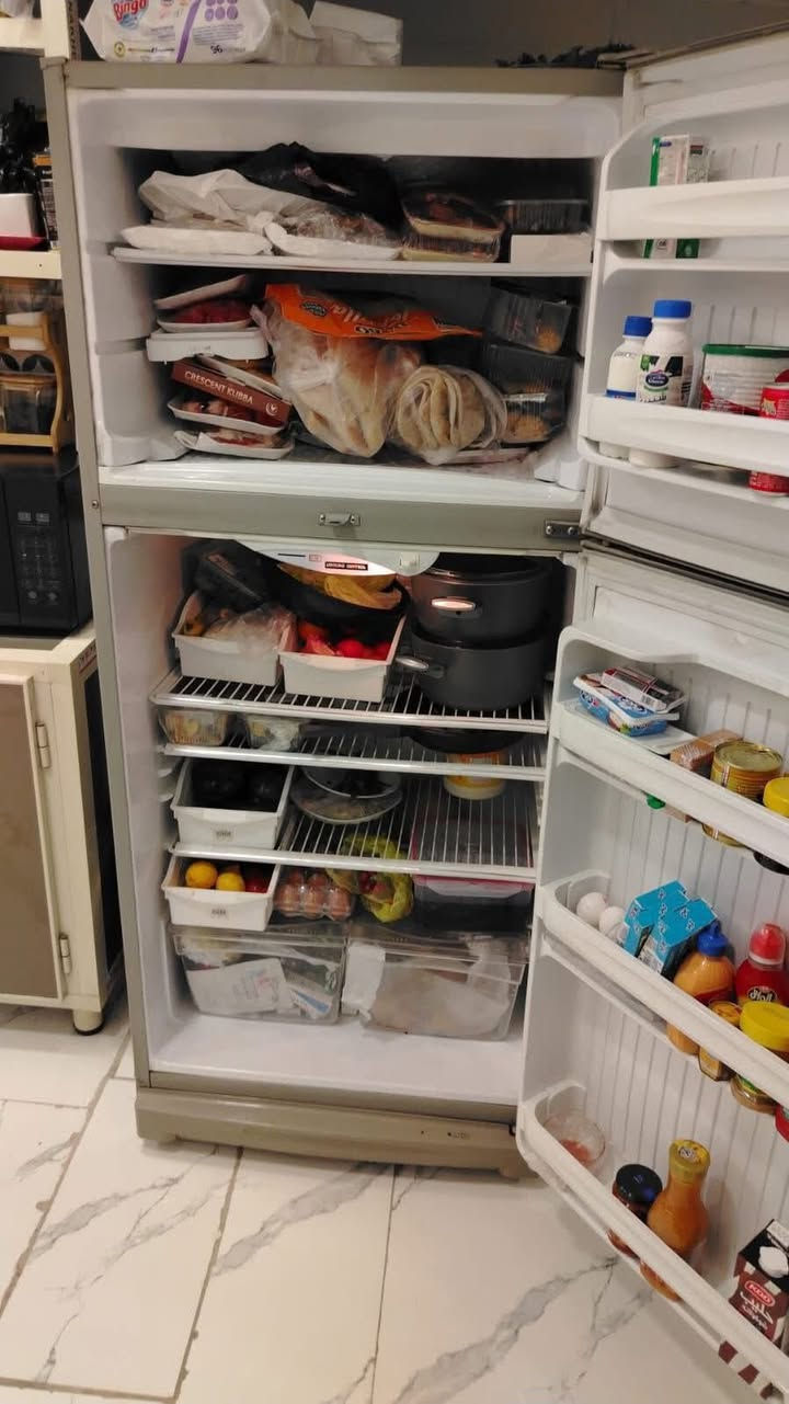 #غراض_للبيع📌👇🏻
١. الثلاجة كونكورد حجم 22 بلادية💯
٢. المايكرو ميديا حجم 25 لتر💯
٣. الطباخ رويال مصري شغال كامل💯
العنوان #بغداد_الحرية📍للمزيد مراسلتي✅👍🏻


**إذا كنت صاحب هذا الإعلان وتريد حذفه لأي سبب، رجاءا أرسل رسالة إلى الدعم الفني**