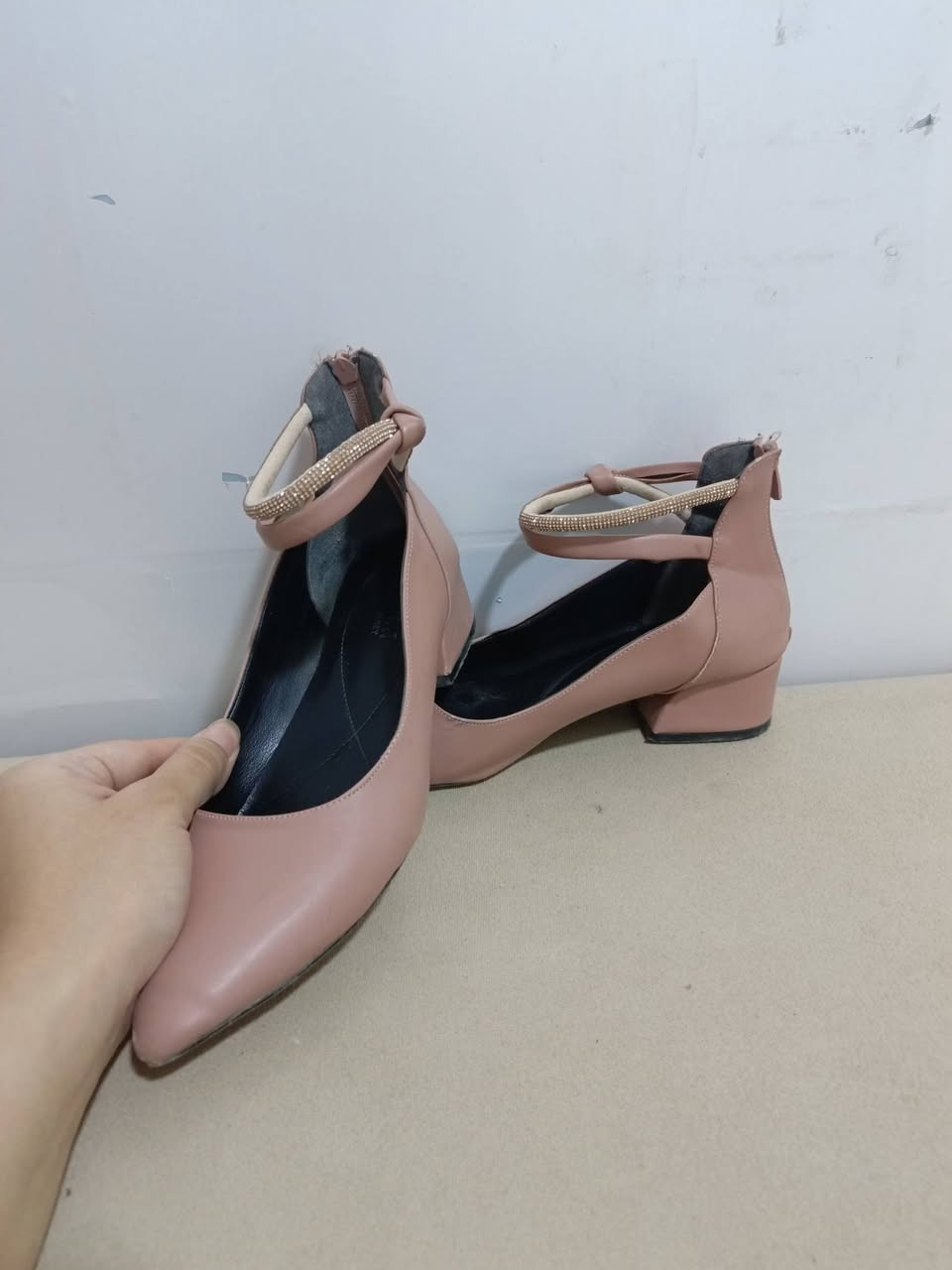 قياس 40 السعر 15 ثنينهن قفل


**إذا كنت صاحب هذا الإعلان وتريد حذفه لأي سبب، رجاءا أرسل رسالة إلى الدعم الفني**