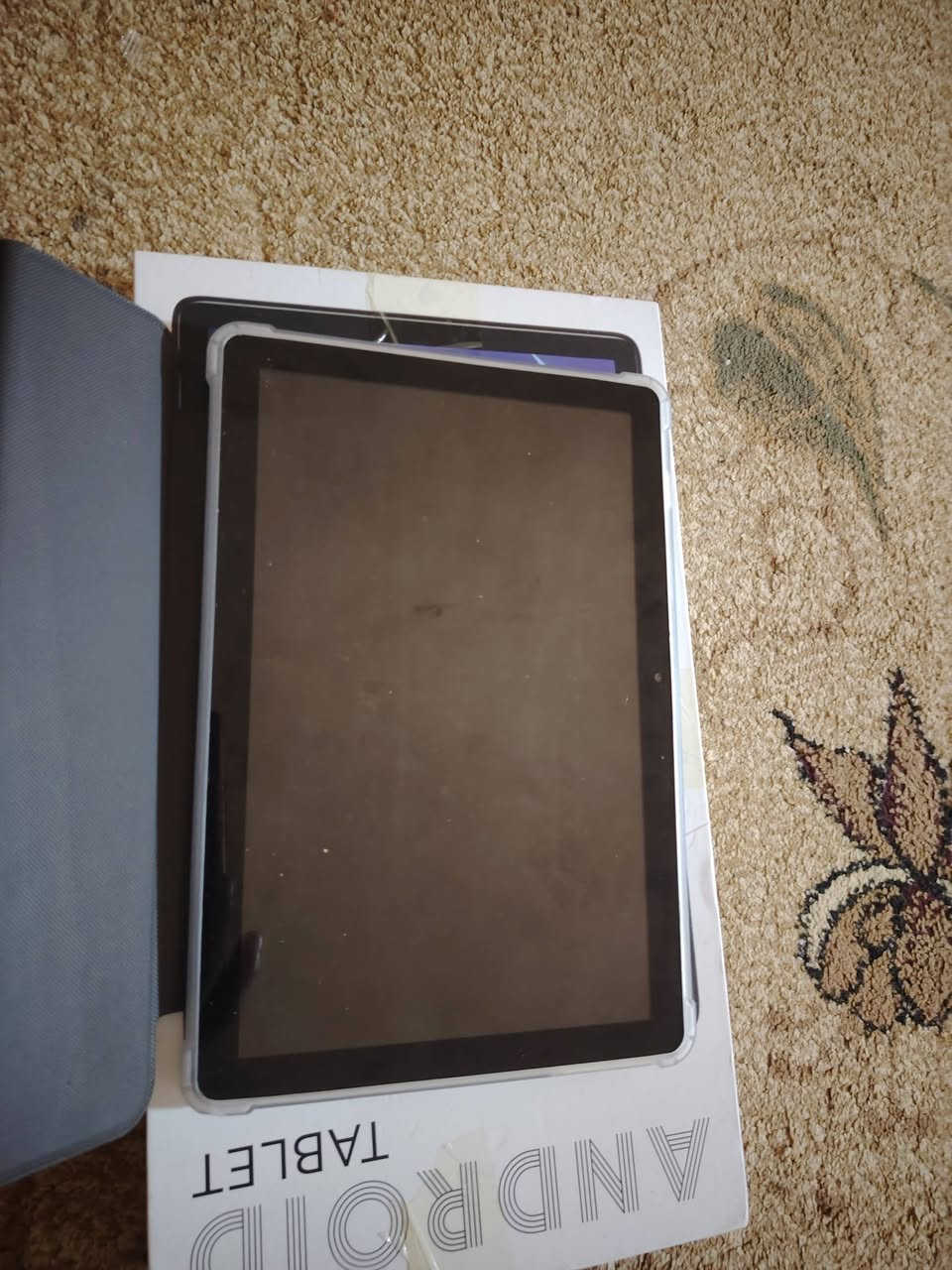 ايباد اس 10 برو جهاز الصلي ذاكره 64   ياخذ وحدت تخزين هم جهاز مستخدم اسبوع فقط نضيف وجيديد مراوس او بيع *********** الجهاز فول الصلي
