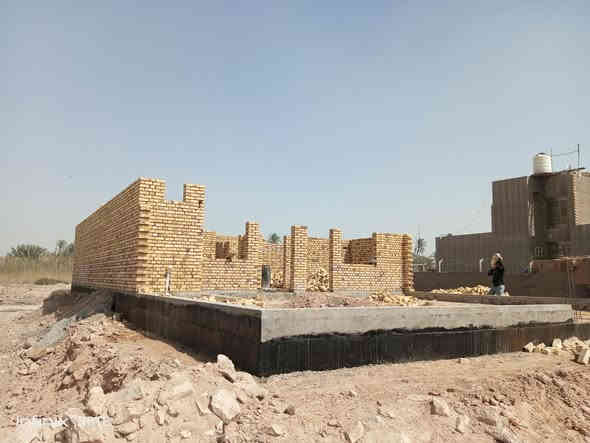 السلام عليكم متابعينا الاعزاء....
يتوفر لدينا عروض بناء واطئة الكلفة ( مقاولة تسليم مفتاح )للمنازل وبكلفة تبدأ من 30 مليون ولغاية 50 مليون...تعتمد على المواصفات الفنيه للهيكل الانشائي والتشطيبات المناسبة....
ولمزيد من التفاصيل يرجى التواصل معنا واتساب أو الاتصال بنا على الارقام التاليه أو مراسلتنا عبر الصفحة الهندسية أو الشخصية 
تقبلوا منا فائق الاحترام والتقدير 

***********
***********
الدار لهندسة البناء والانشاءات 
#عباس محمد عبدالله
