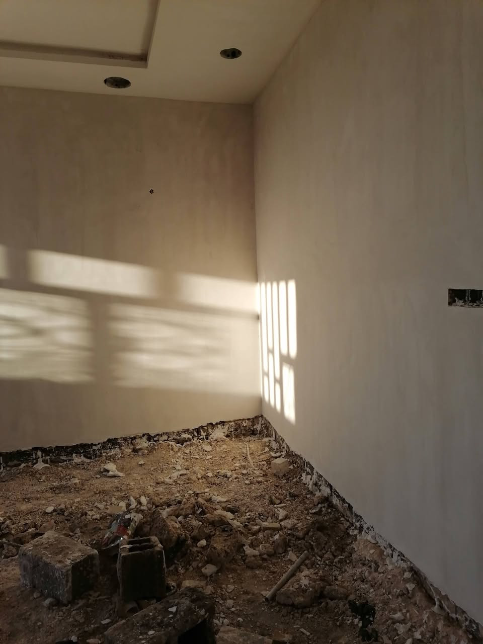 السلام عليكم ورحمة الله وبركاته
كادر سيد عوده الباخ
شغل تصفير مساطر سمنت جص بورك شغل درجه اولى متفرق حاليا الاستفسار تصل ***********
