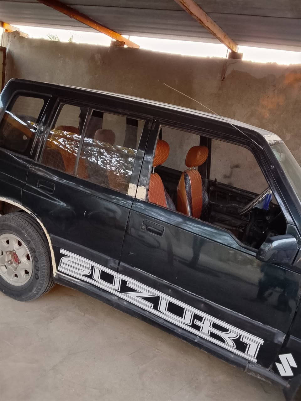 زازوكي فولتيرة موديل 91 سنويه 28عندي بيا وكاله عامه رقم بقداد مكان السيارة بصرة الهارثه السعر 28 لاستفسار وات ساب ***********

