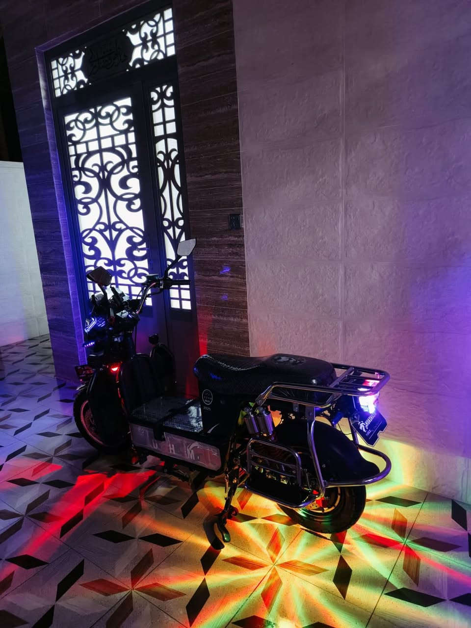 السلام عليكم ماطور هيوشه 2025 6 بطاريات على الفحص الماطور جديد السعر 750 وبي مجال بصيط 
***********
