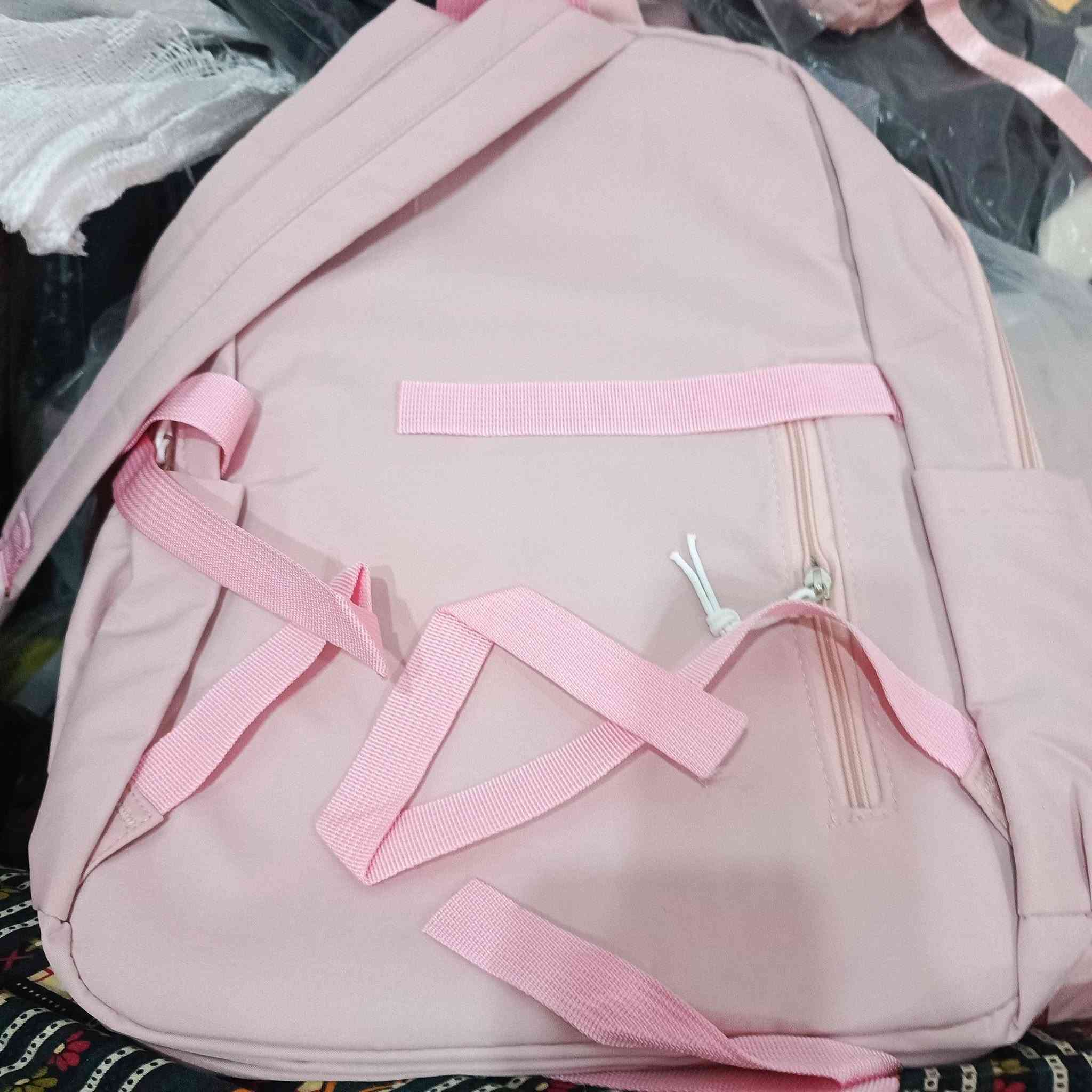 🎒 تصفية مخازن كبرى.. الأسعار تفليييييش وقبل الكل! 🎒
موسم المدارس قرب، والأسعار برة صارت نار! بس يمنا بـ أمزون ديالي حطمنا الأسعار وجبنا الكم الوجبة الأقوى والأرخص 🔥👇
✨ جنط مدرسية (ولادي وبناتي) بأشكال وألوان تجنن وتناسب كل الأعمار.
💰 السعر؟ صدمة! أي جنطة تختاروها بـ 5000 دينار فقط (سعر جوة الجملة لأنها تصفية مخازن).
🛍️ العرض الأقوى: حتى لو تاخذون 4 قطع، السعر يبقى ثابت 5000 للقطعة!
🚗 متوفر خدمة توصيل سريعة داخل ديالي.
⚠️ الكمية محدودة جداً والأشكال تخلص بسرعة، لحقوا على الحجز قبل نفاذ الوجبة!
📸 ملاحظة كلش مهمة: الصور بملف  ترا مظلومة وما مصورة عدل وما تنطيها حقها! بالطبيعة وبالمعاينة الحقيقية الألوان والمقاسات مالتها تجنن وأحلى بهواية، وخامتها ممتازة تبيض الوجه.
📥 للحجز والاستفسار فوراً، ارسل رسالة للصفحة تحتوي على:
1️⃣ صورة الجنطة المطلوبة.
2️⃣ الاسم والعدد.
3️⃣ العنوان الكامل ورقم الهاتف.
(الحجز مفتوح الآن.. راسلونا وتدللون)💌


**إذا كنت صاحب هذا الإعلان وتريد حذفه لأي سبب، رجاءا أرسل رسالة إلى الدعم الفني**