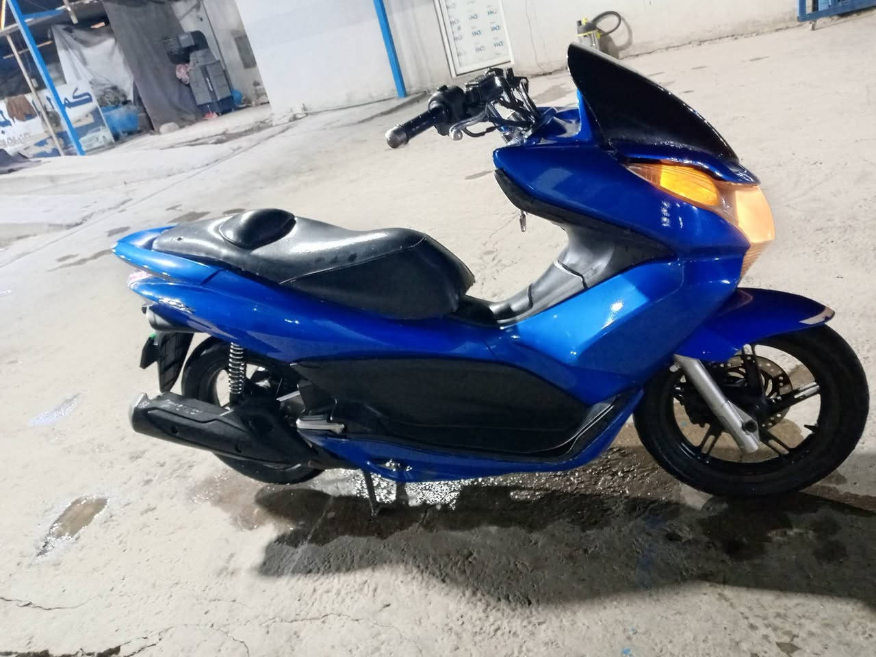 الجيل الاول ياباني JF
دراجه نواقصه بسيطه 
كفرات نضافه٦٠/١٠٠
بيه مكينه تخبل وترايك وين ميعجبك شلعه معدل شرط تحطهن كلهن شرط محرك اخرس صوته مسمعه
ستاند حساس كهرباء 
حساس ازدحام 
دراجه حلوه مال جنايه عوزه ترتيب كفرات مخربطه
مكانه الدوره ابو دشير 
السعر مليون و50 بيه مجال 
***********
