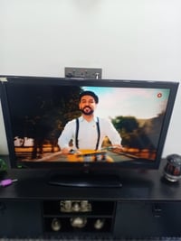 ٤٢بوصة • LG • بدون عيب