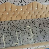 تخم للبيع 8مقاعد بي ضرر بصيط كدامك السعر80وبي مجال مكاني بغداد الحريه ...